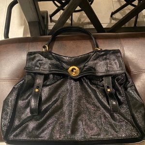 Yves Saint Laurent YSL